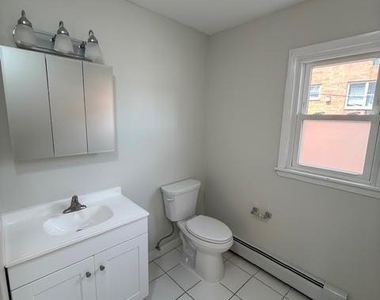599 Boulevard - Photo Thumbnail 8