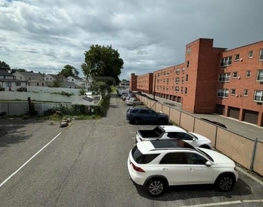 599 Boulevard - Photo Thumbnail 15