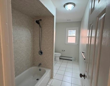 599 Boulevard - Photo Thumbnail 7