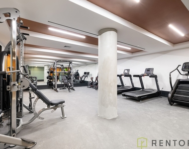 527 Grand St #103 - Photo Thumbnail 10