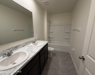 966 Trinity Street - Photo Thumbnail 11
