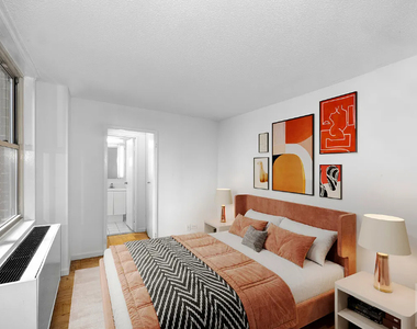 East 34 Street - Photo Thumbnail 1