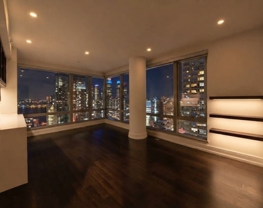 Tenth Avenue - Photo Thumbnail 1