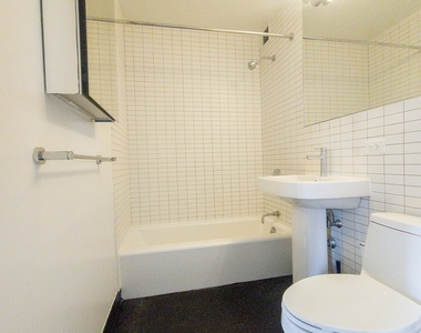 East 39th Street - Photo Thumbnail 4