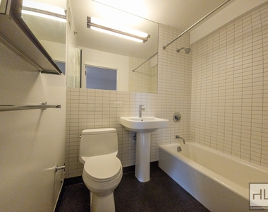 East 39th Street - Photo Thumbnail 20