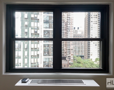 East 39th Street - Photo Thumbnail 5