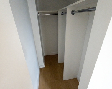 East 39th Street - Photo Thumbnail 7