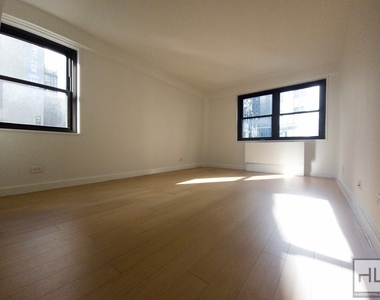East 39th Street - Photo Thumbnail 2