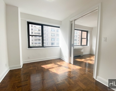 East 56 Street - Photo Thumbnail 1