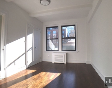 West 68 Street - Photo Thumbnail 2