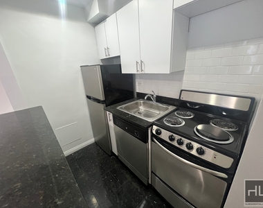 West 73rd Street - Photo Thumbnail 2