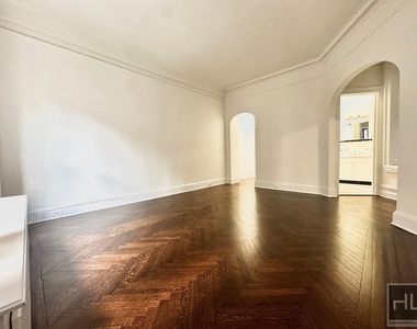 West 72 Street - Photo Thumbnail 1