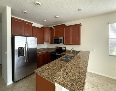 13715 Rosette Road - Photo Thumbnail 6