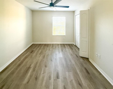 13715 Rosette Road - Photo Thumbnail 15