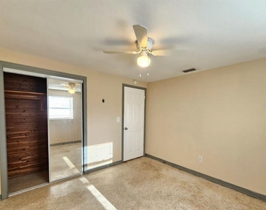 4122 Kibler Lane - Photo Thumbnail 10