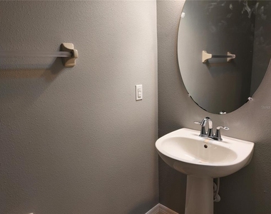 8515 Brushleaf Way - Photo Thumbnail 23