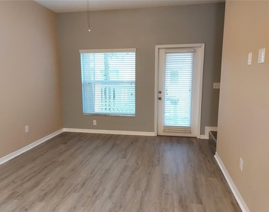 8515 Brushleaf Way - Photo Thumbnail 3