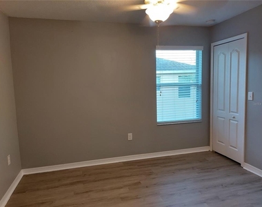 8515 Brushleaf Way - Photo Thumbnail 20