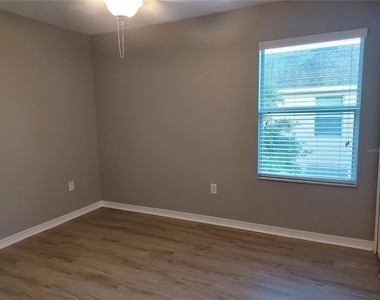 8515 Brushleaf Way - Photo Thumbnail 17