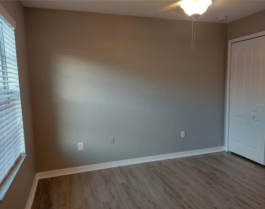 8515 Brushleaf Way - Photo Thumbnail 13