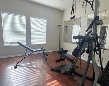 6015 Churchside Drive - Photo Thumbnail 12