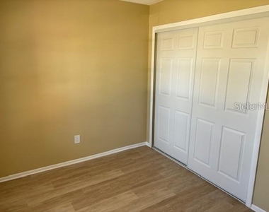 9982 87th Street - Photo Thumbnail 10