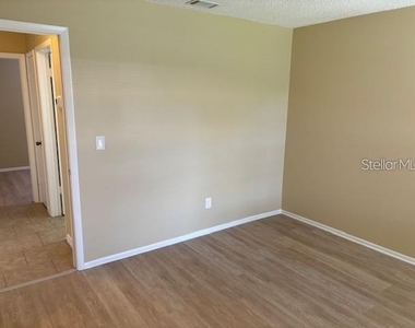 9982 87th Street - Photo Thumbnail 12