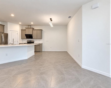 31526 Ancient Sage Road - Photo Thumbnail 13
