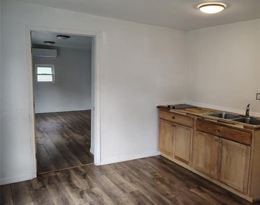 1741 Banana Road - Photo Thumbnail 18