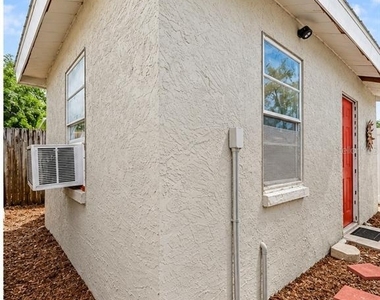 7606 Alvina Street - Photo Thumbnail 27