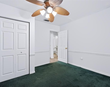 7606 Alvina Street - Photo Thumbnail 15