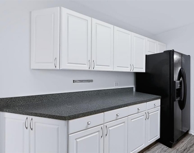 7606 Alvina Street - Photo Thumbnail 10