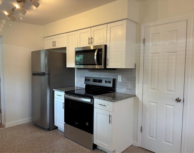 2822 W Leila Avenue - Photo Thumbnail 5