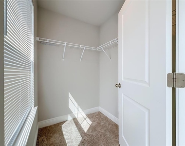6076 Grand Sonata Avenue - Photo Thumbnail 49