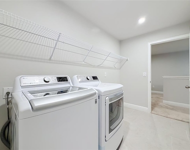 6076 Grand Sonata Avenue - Photo Thumbnail 60