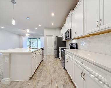 6076 Grand Sonata Avenue - Photo Thumbnail 21
