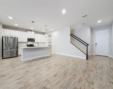 6076 Grand Sonata Avenue - Photo Thumbnail 5
