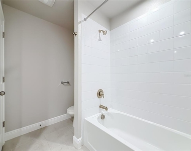 6076 Grand Sonata Avenue - Photo Thumbnail 56