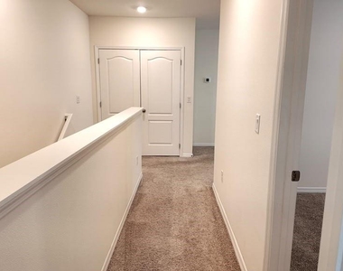 1241 Yellow Finch Drive - Photo Thumbnail 12