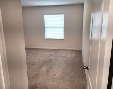 1241 Yellow Finch Drive - Photo Thumbnail 17