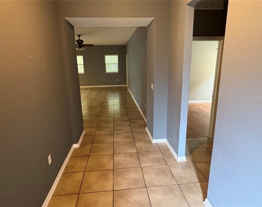 2820 Moonstone Bend - Photo Thumbnail 5