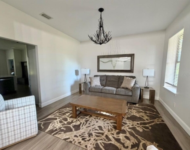 4750 Se 216th Avenue - Photo Thumbnail 2