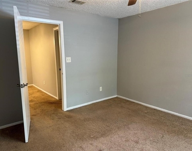 199 Afton Sq - Photo Thumbnail 18