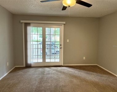 199 Afton Sq - Photo Thumbnail 4