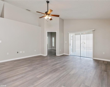 317 Majesty Drive - Photo Thumbnail 2