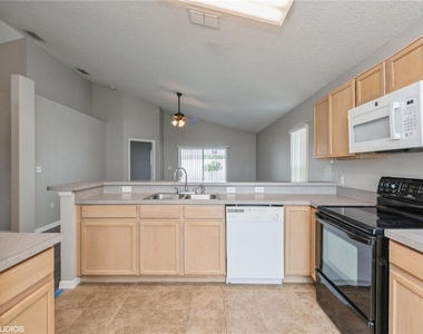 317 Majesty Drive - Photo Thumbnail 12