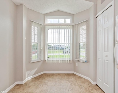 317 Majesty Drive - Photo Thumbnail 14
