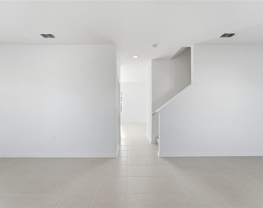 2212 Red Sun Street - Photo Thumbnail 5