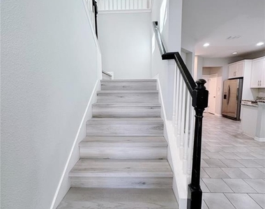 10616 Reams Road - Photo Thumbnail 14