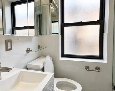 314 East 106th Street - Photo Thumbnail 5
